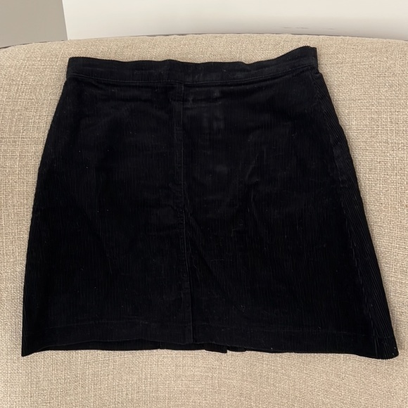 Black corduroy skirt, hardly worn - Picture 2 of 2